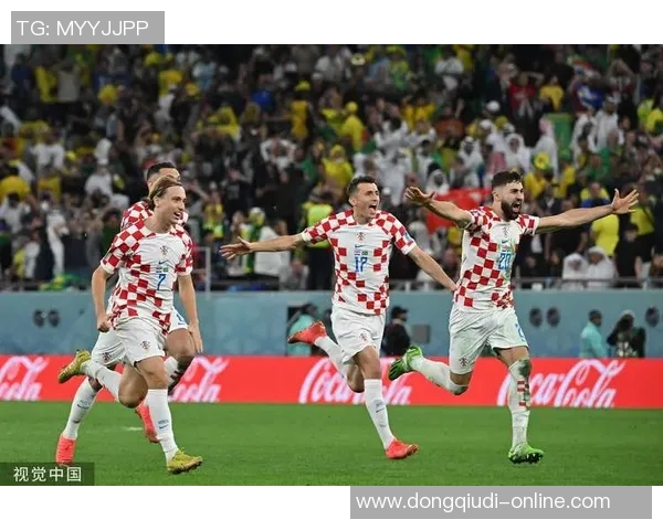 世界杯国米与巴黎圣日耳曼激战成平绝杀瞬间引发争议判罚全场沸腾