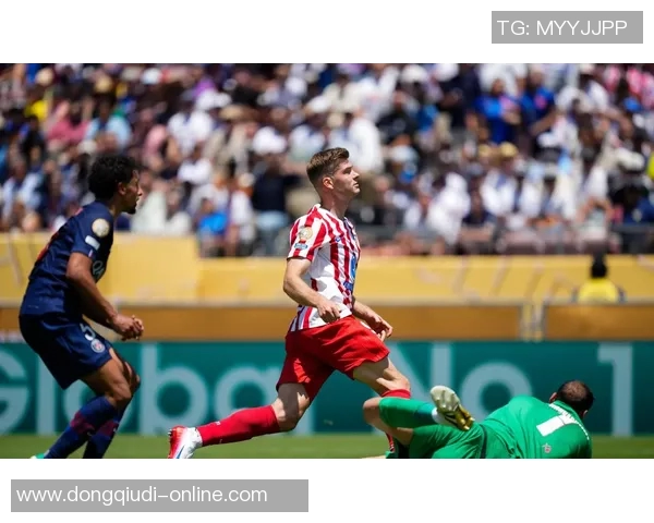 世界杯经典对决马竞与皇马激战成平局神扑引发争议判罚全场沸腾