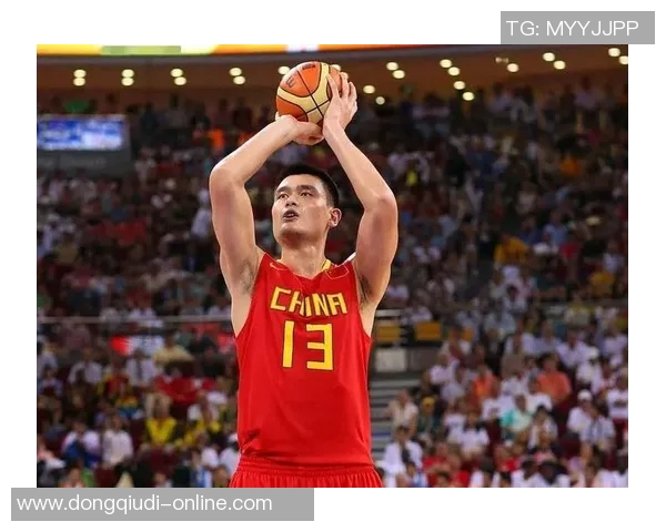 姚明与MMA的对比分析：篮球巨星如何看待综合格斗的魅力与挑战