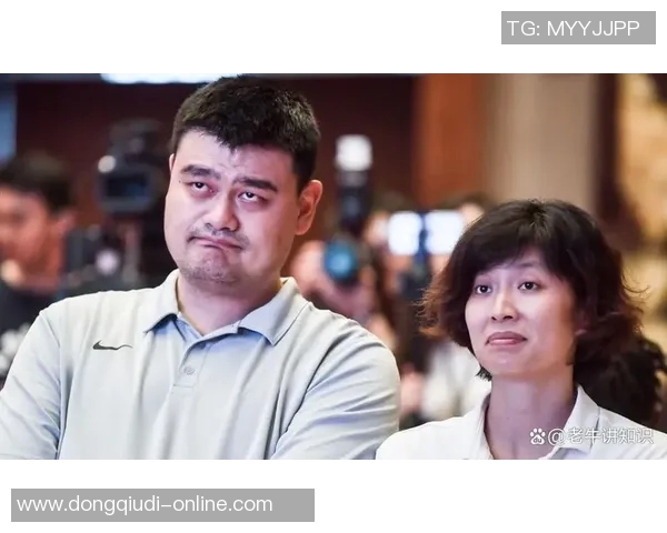 姚明家庭背景揭秘了解他的父母妻子和孩子的生活故事