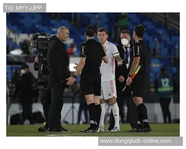 意甲焦点战皇马与那不勒斯战平补时争议进球引发全场热议