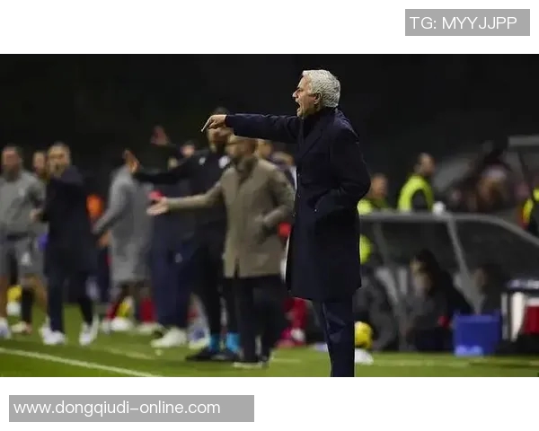 国王杯精彩对决本菲卡大胜利物浦乌龙球引发争议判罚全场沸腾 国王杯精彩对决本菲卡大胜利物浦乌龙球引发争议判罚全场沸腾