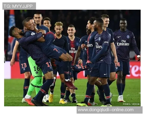 中超赛场尤文图斯狂胜巴黎圣日耳曼帽子戏法点燃全场激情 中超赛场尤文图斯狂胜巴黎圣日耳曼帽子戏法点燃全场激情