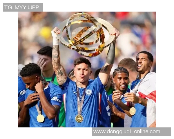 巴黎圣日耳曼逆转切尔西引发转会风波全场沸腾瞬间回顾