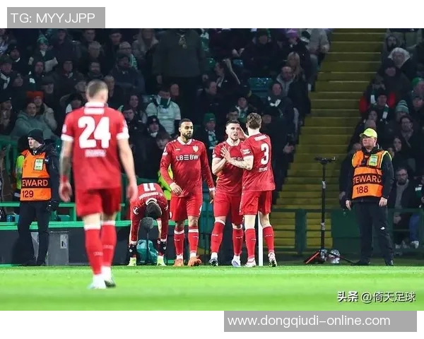 德甲激战曼联大胜波尔图绝杀时刻引发全场狂欢战术分析揭秘